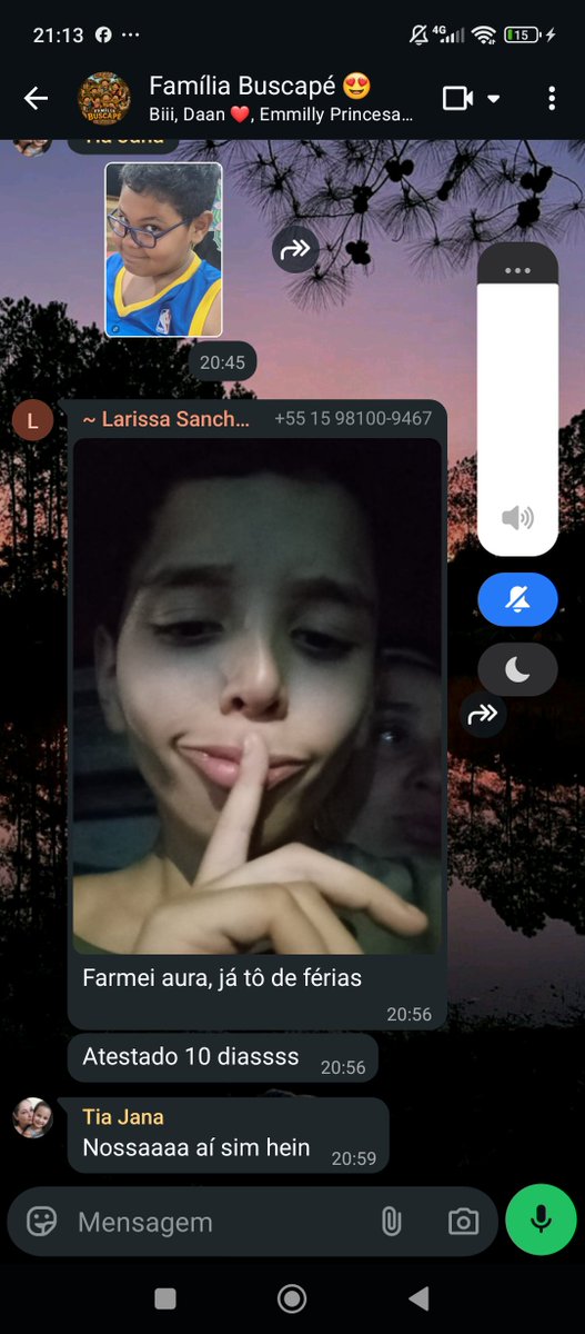 claudia4na's tweet photo. enquanto isso no grupo da família.. https://t.co/tQXvCUKX68