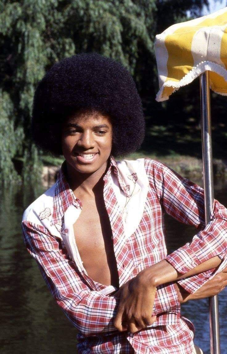 backinthefall's tweet photo. these might be my fav pics of him ever i love him so bad https://t.co/w8UWXJ0gKl