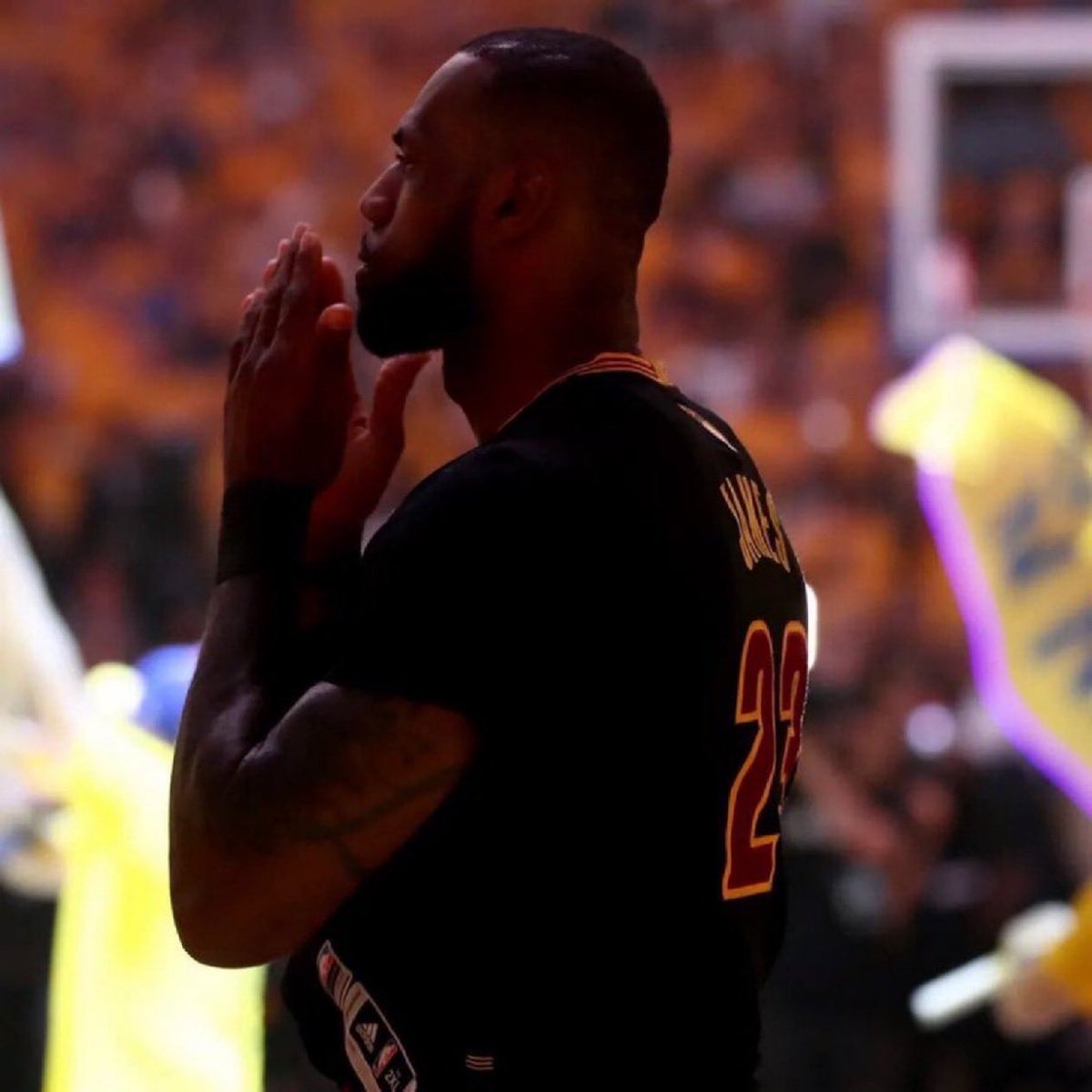 BronWorld's tweet photo. List of players to ever average a triple-double in NBA Finals history. 

— Lebron James 

End of list. https://t.co/tCenwhCEES