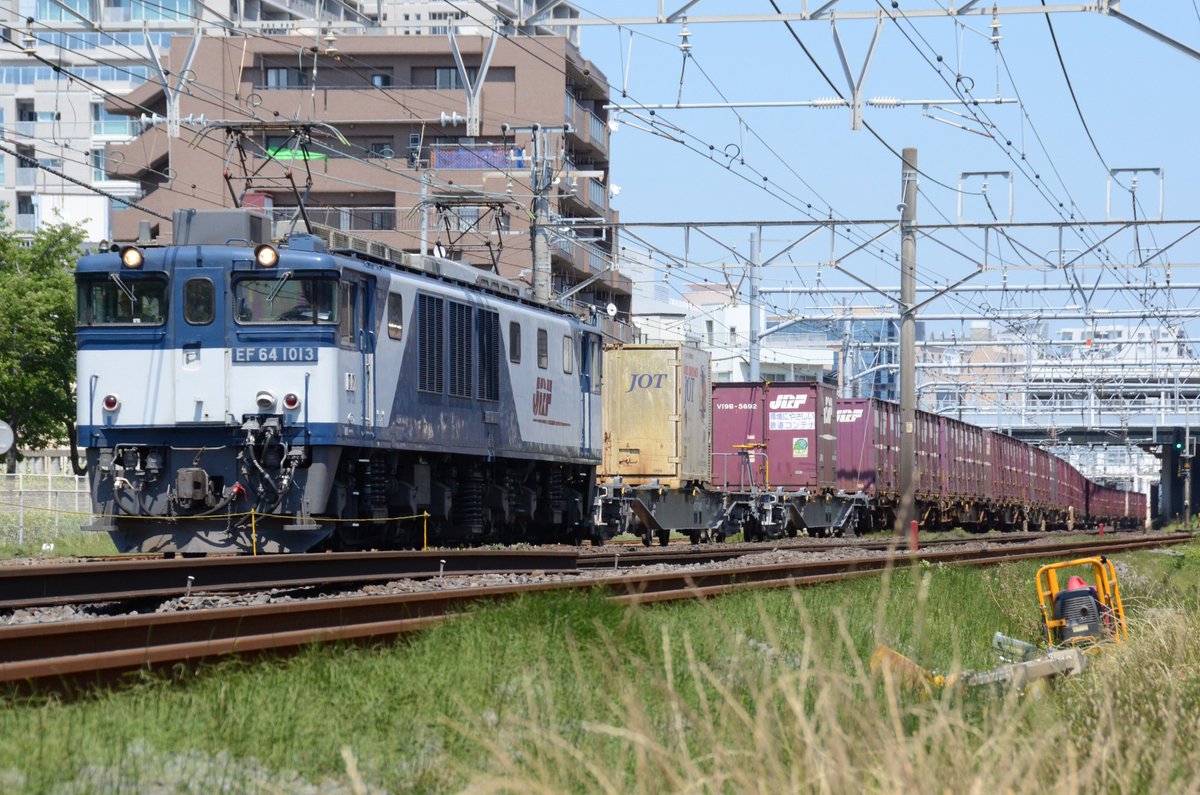 EF81957's tweet photo. 東海道3075レ
EF64 1013
129撮目
2017/6/16 https://t.co/5TqnwrxWRP