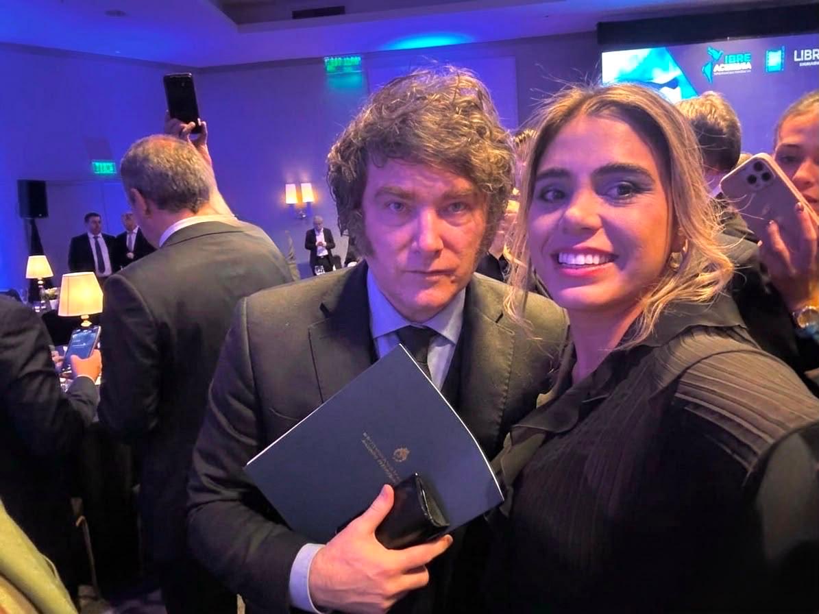 MairaFrias2025's tweet photo. En la cena de la Fundación Israel Allies, acompañando a @JMilei.

Dios lo bendiga siempre, Presidente 🙏 https://t.co/M1X53x0EE1