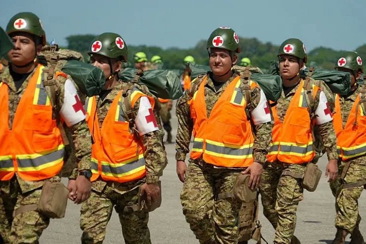 Cancilleria_ve's tweet photo. 📰#Noticia | Equipos de rescatistas de 30 países se encuentran activos en Venezuela

Durante este lunes, arribó al territorio venezolano una brigada humanitaria procedente de Vietnam, así como especialistas de Cuba.

https://t.co/2ineP4NkRK https://t.co/e0raxQKxDJ