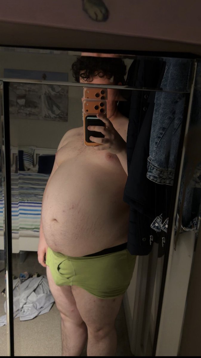 bigirishboy's tweet photo. 6 months + 70lbs https://t.co/kPuJDp1FlM
