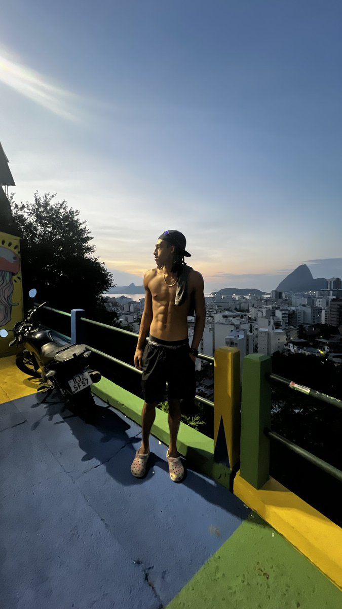 zabuzza01's tweet photo. na rlk do sta. marta 🇧🇷rj https://t.co/o6z19jdz3Q