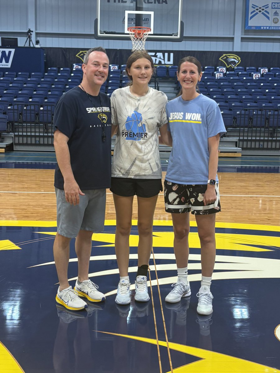 MckennaCorts's tweet photo. Had a great time at the @SAUCougarsWBB elite camp today!! Thank you @JW4coach for the amazing opportunity! @MIpremierbball @MiPremier029 @MCGirlsHoops1 @pgh_Danyle https://t.co/mrw12gIZB3