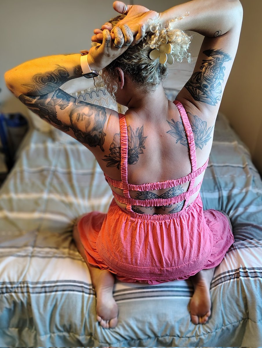 velvet_unfilter's tweet photo. Access to a goddess isn't free. 💅🏼 My menu is live and ready for your tribute. Send to $bixtoria and show me how well you can spoil my arches today. DMs are open for loyal spenders only. ✨
#findom #paypig #finsub #soles #cashpm https://t.co/k7FDshNBkU
