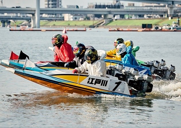 03edogawa's tweet photo. 9代目江戸川番長決定戦
おはようございます☀
昨日優勝戦が終わり、見事9代目江戸川番長に襲名したのは、、

#山田亮太 選手👑

.06のスタートから綺麗な『まくり差し』でそのまま先頭に。
江戸川水面を乗りこなす腕と江戸川を愛する気持ちで勝ち取った優勝でした😻

おめでとうございます🎉 https://t.co/F63aSpyPAP