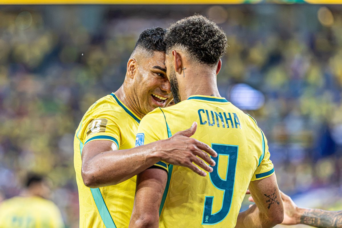 ActuFoot_'s tweet photo. 🚨🚨 L'AMÉRIQUE DU SUD ROULE SUR L'EUROPE DEPUIS LE DÉBUT DE CE MONDIAL !!! 🤯🔥

✅ Paraguay 🇵🇾 1-0 vs Turquie
✅ Argentine 🇦🇷 2-0 vs Autriche 
✅ Brésil 🇧🇷 3-0 vs Écosse 
✅ Équateur 🇪🇨 2-1 vs Allemagne
❌ Uruguay 🇺🇾 0-1 vs Espagne
🤝 Colombie 🇨🇴 0-0 vs Portugal 
✅ Paraguay 🇵🇾 1-1 vs Allemagne 

DINGUE.