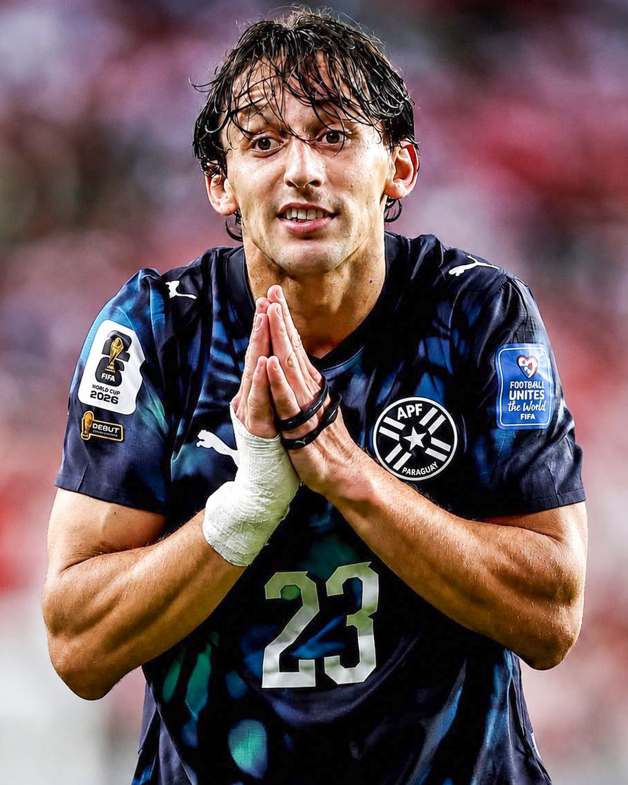 Bayer04_Argento's tweet photo. You change the man // But not the idea https://t.co/LGOx5saouk