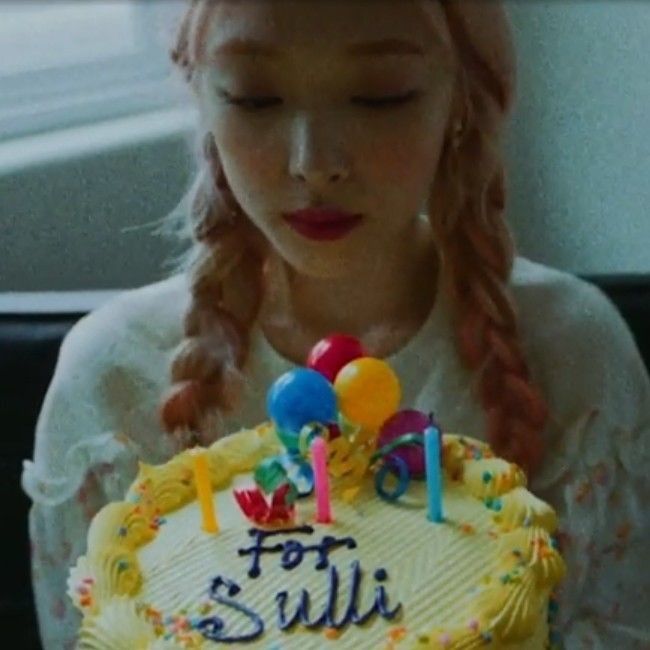 sulli🍒 tweet media