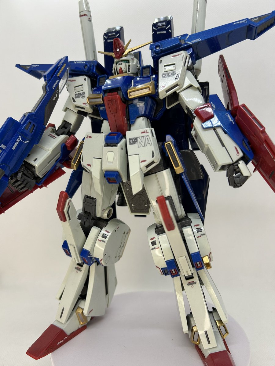 hatiyuky's tweet photo. おはようございます！
MGの強化型ダブルゼータです！
Wカップくやしい結果でした。
これからは強豪チームの試合が楽しみです！
今日も良い1日に！
#ガンプラ　#ガンプラ好きと繋がりたい　#プラモデルライフ　#gunpla  #ねこ https://t.co/yjURf3Tn5c