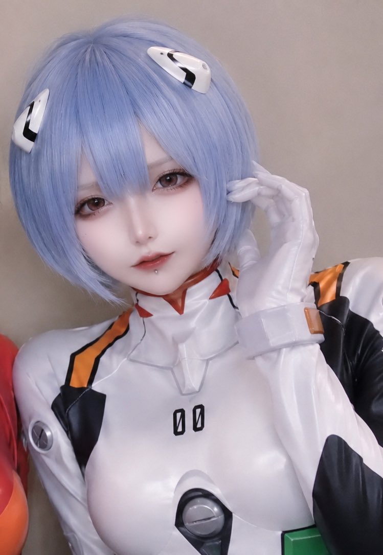 xxex_22's tweet photo. ChatGPTコスプレ https://t.co/kSOGHOxmNE