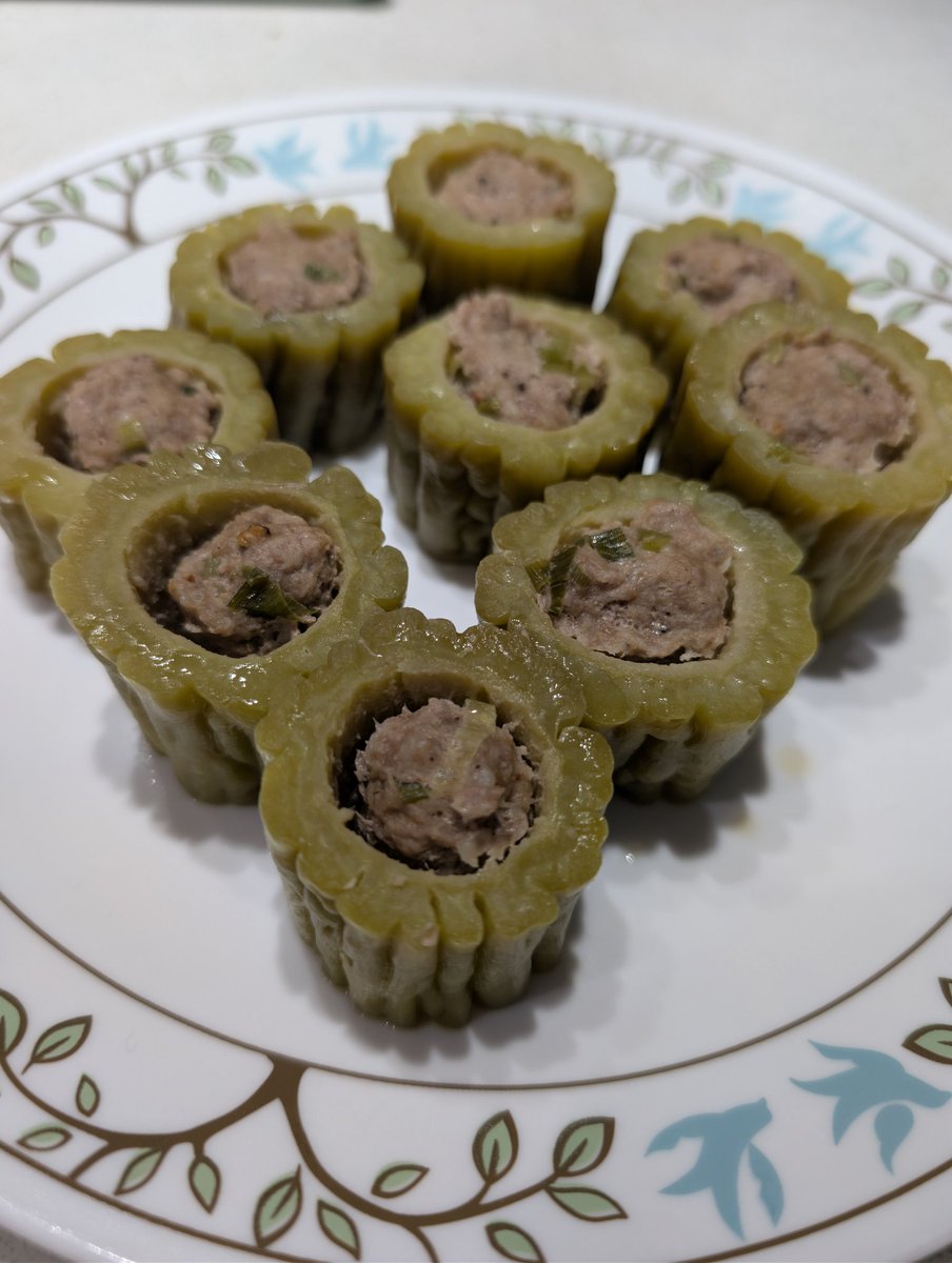 Wolvaroo's tweet photo. @IanRunkle Ended up making a dumpling sauce to dip them for a little extra flavour https://t.co/CrFO3IaYki