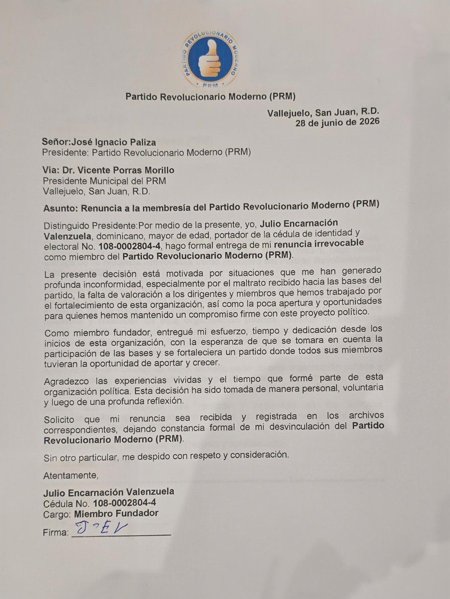 felixlajara's tweet photo. Continúa la avalancha ahora saliendo desde el PRM , también le PCR y como siempre FP .

¿ Y tú  que opinas de las constantes renuncias ? https://t.co/0SY9rkFgED
