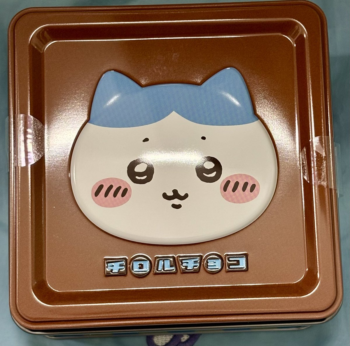 soratsakura's tweet photo. 探して、やっと手に入れたー‼️
ちいかわ　チロルチョコのハチワレ🩵 https://t.co/trH5KXUo6d