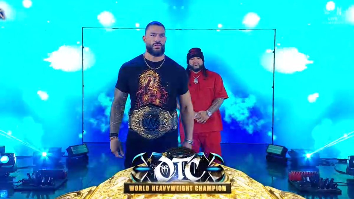 RomanRSource's tweet photo. #RomanReigns #RomanEmpire #OTC #HeadoftheTable #WWE #TribalChief #WWERAW https://t.co/wU4Y6D66iY