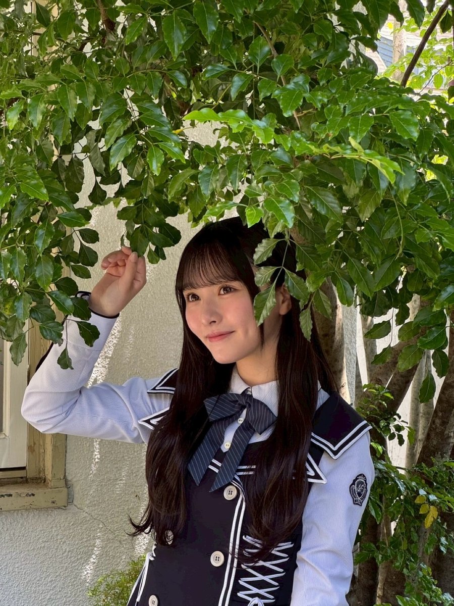 hinatazaka46's tweet photo. 【ブログ更新☀️ 片山紗希】 本日発売です！#TopYellNEO2026SUMMER https://t.co/W3I369DDGo #日向坂46 #片山紗希 https://t.co/pCBj9A12mn