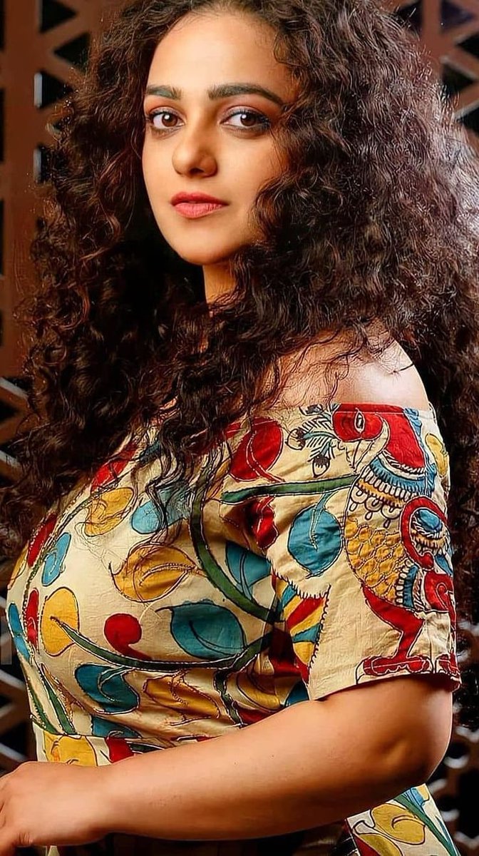 actressValut's tweet photo. 🐣 Bubbly Tamil Beauty Vibes! 

Soft chubby curves, stunning curly hair, and that fresh youthful confidence! This look is pure charm and natural glam ✨💕

#TamilActress #Kollywood #TamilBeauty #BubblyBeauty #SoftCurves #CurlyHairQueen #SouthIndianActress #TamilGlam #DesiCurves https://t.co/lHKA9kZA7a