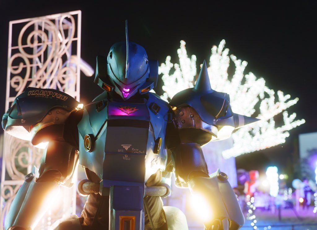 haze_cos1026's tweet photo. 好きな機体を身にまとい俺自身がフィギュアとなったつもりでかっこいい写真を撮ってもらう

#コスプレをする理由はなんですか見た人も答えるんだ https://t.co/AL2iJv6Rda