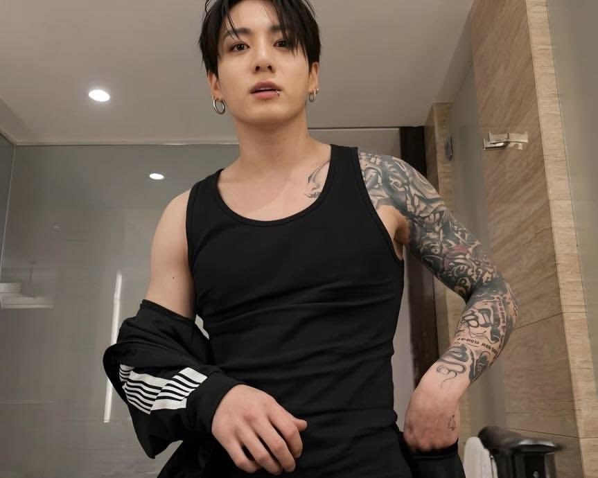 JEONKH_'s tweet photo. this jungkook https://t.co/0r0T3nGSid