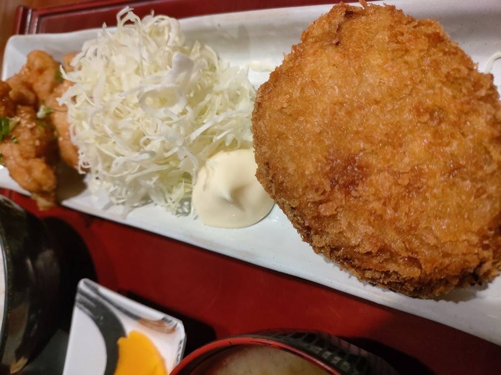 japansake's tweet photo. とりばん内神田店  本日ランチ　サワラかま西京焼き‼️おススメです。

本日30(火)明日7/1(水)いろいろ個室/半個室 空室あります！

オーシャン！うまうま！ブッシュミルズ！
寒菊 新政 風の森 14代 飛露喜など いろいろ入荷してます

#とりばん #豊洲市場 #唐揚げ #日本酒 #レモン��ワー https://t.co/Eqh7lbjU6v