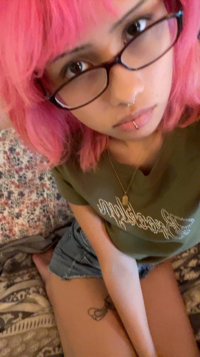 DaisyMoonPhasey's tweet photo. Hullo https://t.co/4gYZuankan