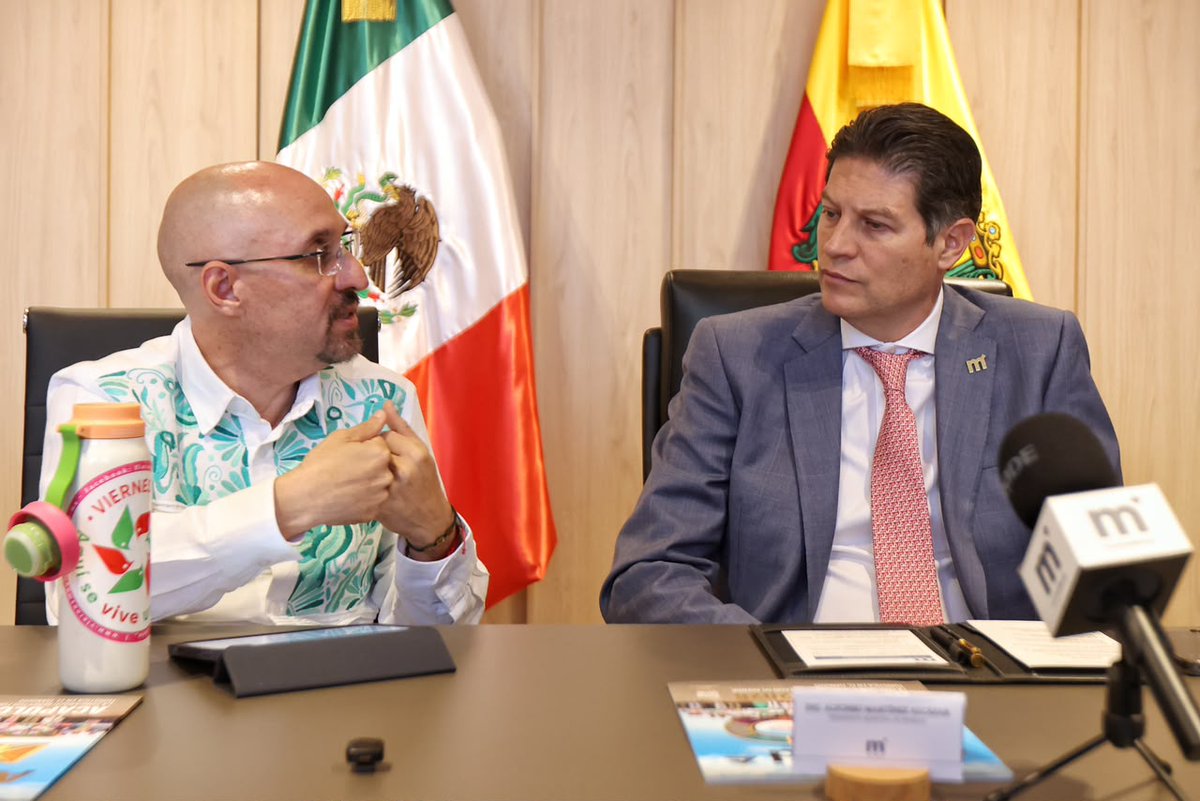 octaviodlatorre's tweet photo. La Ruta Nacional por la Prosperidad, la Justicia Económica y la Seguridad sigue avanzando, sumando voluntades y construyendo alianzas en todo el país. 🇲🇽🤝

Hoy dimos un paso más desde Morelia, donde tuve el honor de firmar este compromiso junto al presidente municipal, Alfonso Martínez Alcázar, y a CANACO SERVYTUR Morelia, convencidos de que el desarrollo económico requiere entornos de confianza, legalidad y colaboración.

Con la incorporación de Morelia como la cuarta ciudad en sumarse a esta iniciativa, seguimos consolidando una agenda nacional que impulsa la seguridad, la simplificación administrativa, la competitividad y el fortalecimiento de las empresas familiares y las MiPyMEs.

Estoy convencido de que cuando autoridades, sector empresarial y sociedad trabajan con una visión compartida, es posible construir comunidades más fuertes, con más inversión, más empleo y mejores oportunidades para todas y todos.

#UnidosEnAccionesPositivas