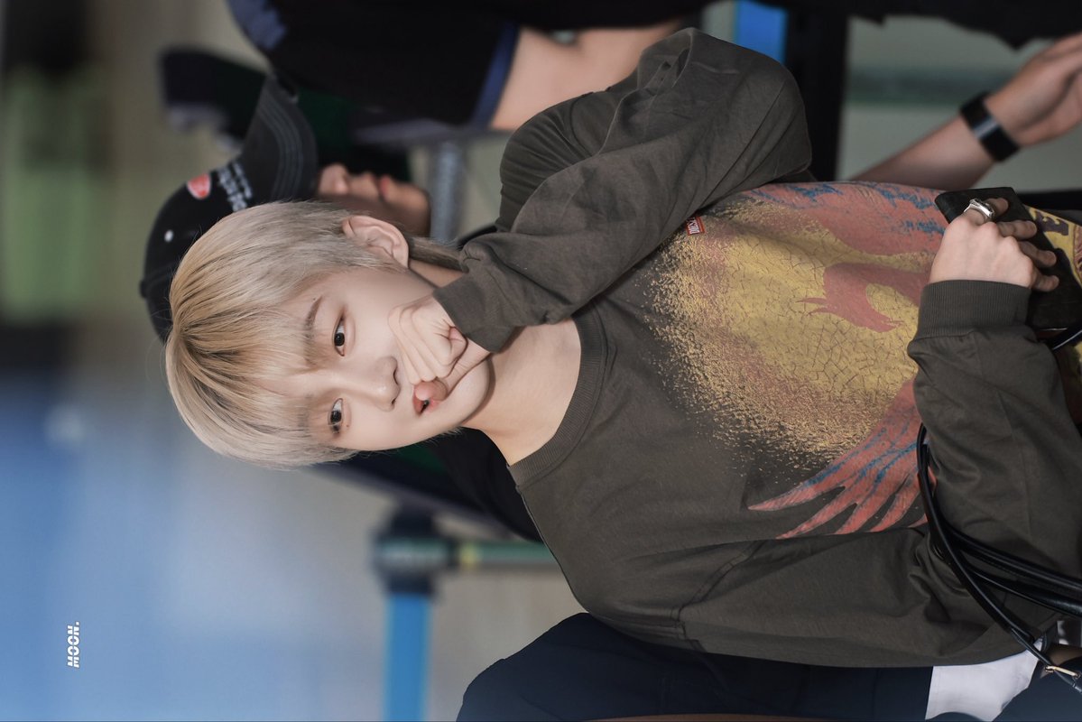 Moon_060328's tweet photo. 260630

#TWS #투어스
 #JIHOON  #ジフン #지훈 https://t.co/hxvhPihhpN
