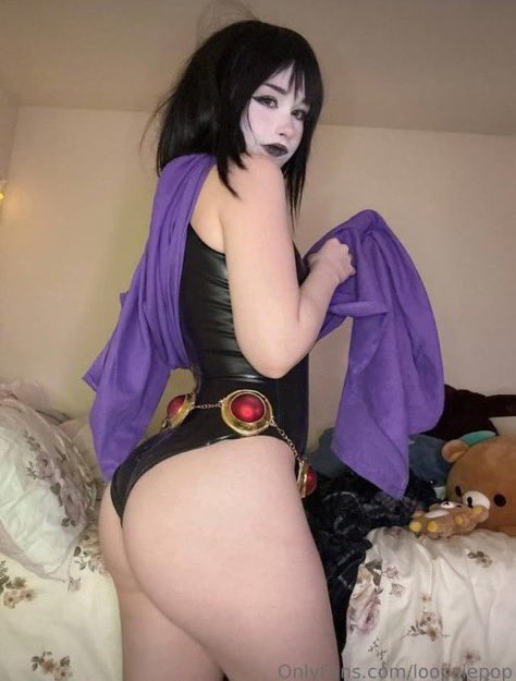 picklefickle32's tweet photo. Absolute fucking goddess https://t.co/8QDYKwnyyb