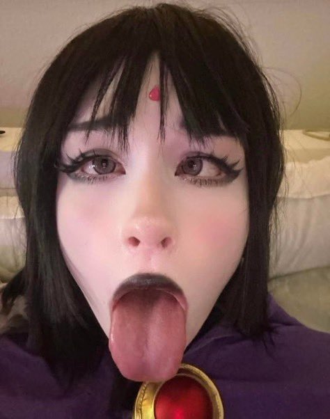 picklefickle32's tweet photo. Absolute fucking goddess https://t.co/8QDYKwnyyb