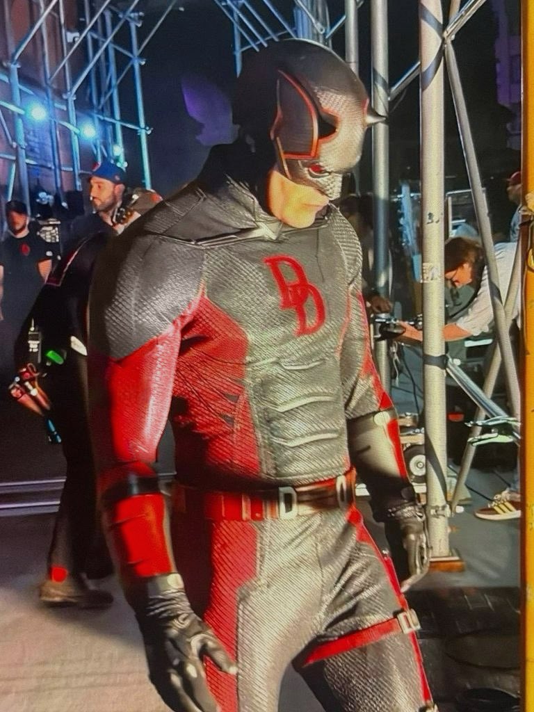 Spider_Geek4's tweet photo. Made some edits on how the suit could have been better.(I still really like the new suit tho in my opinion) https://t.co/cCU29t1ZCc