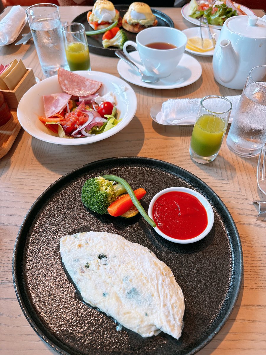 kaman_con's tweet photo. セントレジスの朝食が素晴らしい。 https://t.co/cTvCcsKA8j