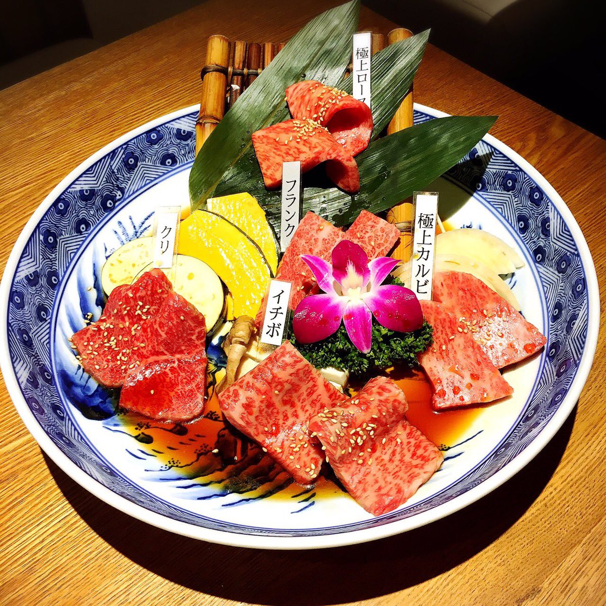 99800yen's tweet photo. 昨日は肉の日でしたね… https://t.co/5bhjXvn3YD