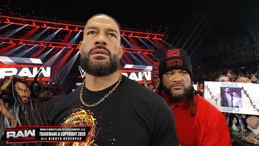 WrestlePurists's tweet photo. Roman Reigns to Seth Rollins at the end of #WWERAW

“SummerSlam, we close the door on The Shield. Forever.” https://t.co/Q8WNBgPF35