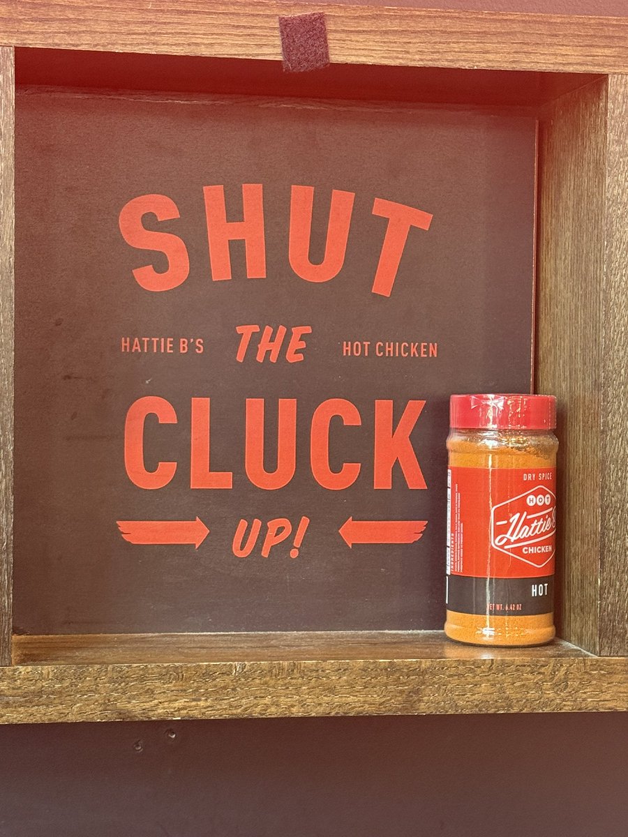 inpamskitchen's tweet photo. It’s not a trip to Nashville without cluck’n great hot chicken!

@HattieBs 
#hattiebs #hattiebshotchicken
#nashvillehotchicken
#nashville
#nashvillefood https://t.co/oByqOkLiTv
