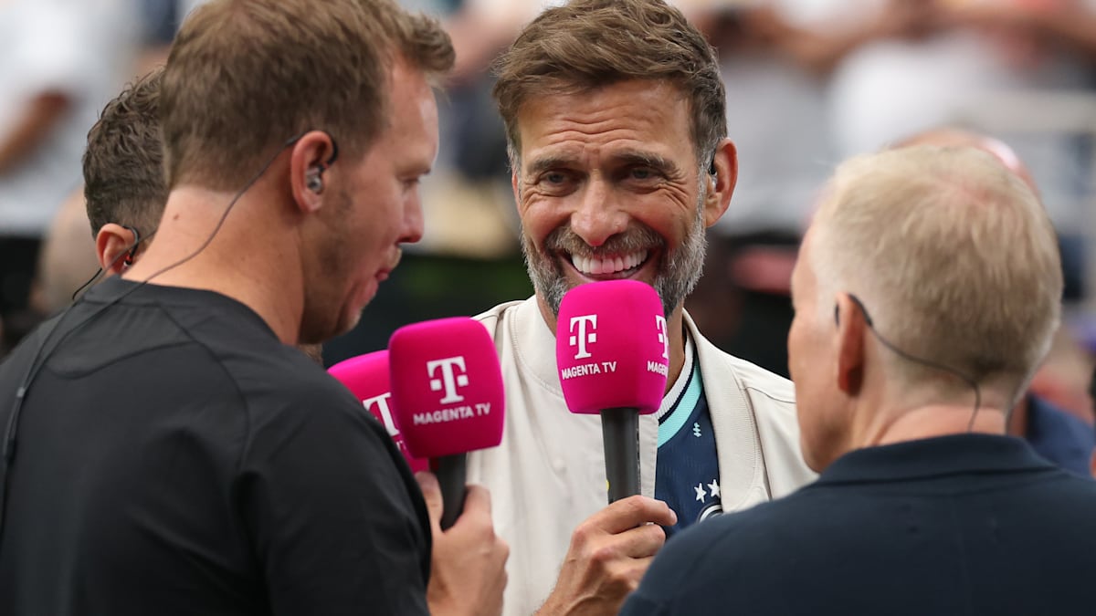 welt's tweet photo. Zeit für einen neuen Bundestrainer https://t.co/FTGNRSDOk9 https://t.co/Yl8GRdyQAz