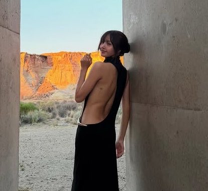 lscvnty_'s tweet photo. esas curvas, esa espalda, ese tatuaje... kwfghjf me tiene vuelta loquísima https://t.co/fUuhS3vJSF