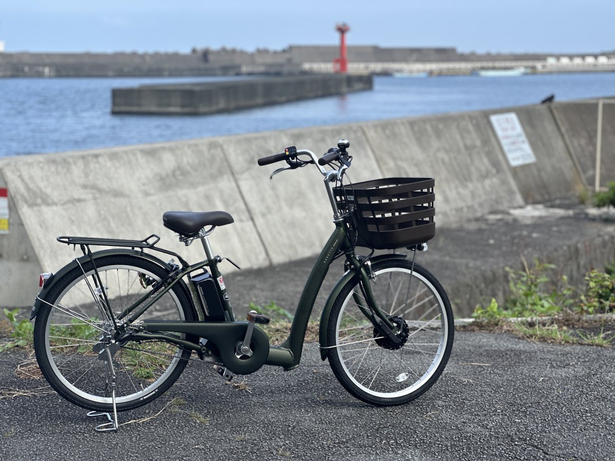 kankohigashiizu's tweet photo. 東伊豆では曇り日が続きます。
お外を移動するにはいい気温かも🚲
昨日レンタルサイクルの自転車が新品になりました✨更新前よりもアシスト性能が上がっています。東伊豆散策にぜひご活用ください。 https://t.co/G6KaMxUxdI