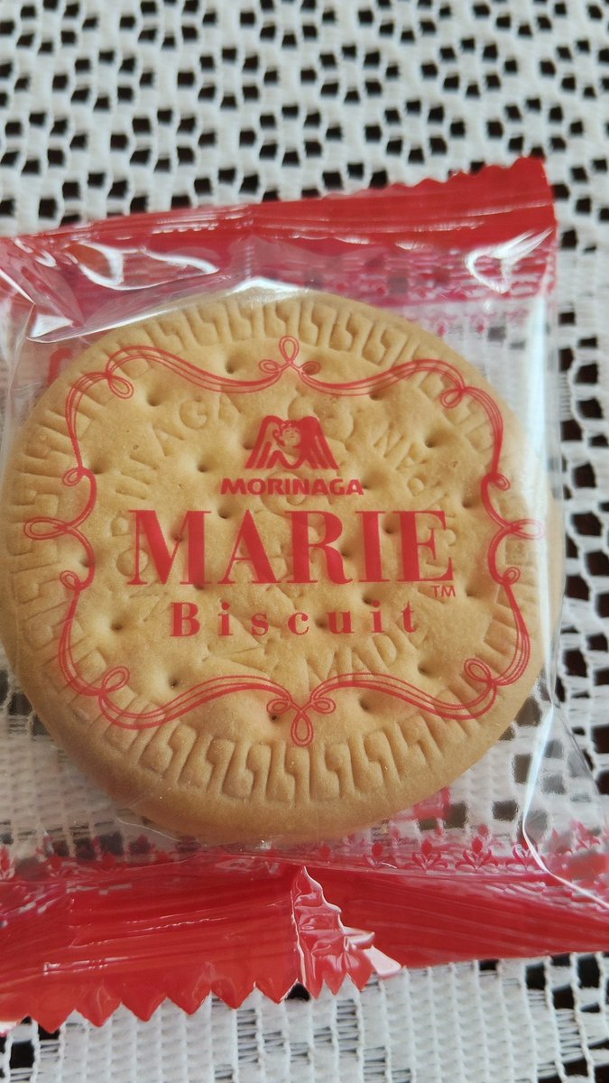 saoriimalive's tweet photo. 最近歩くのが大変なときがある。足裏のバリバリのせい。副作用に耐えられなくなると思うと、ラスト手段が放射線って言ってたなぁ🙄

はぁ…鳩サブレー食べたい。物価高でなかなか通販では買う気にならないので、森永のビスケットにした。満足🍪

#がん細胞には困ったねぇ〜 https://t.co/f1lZJMt3gq