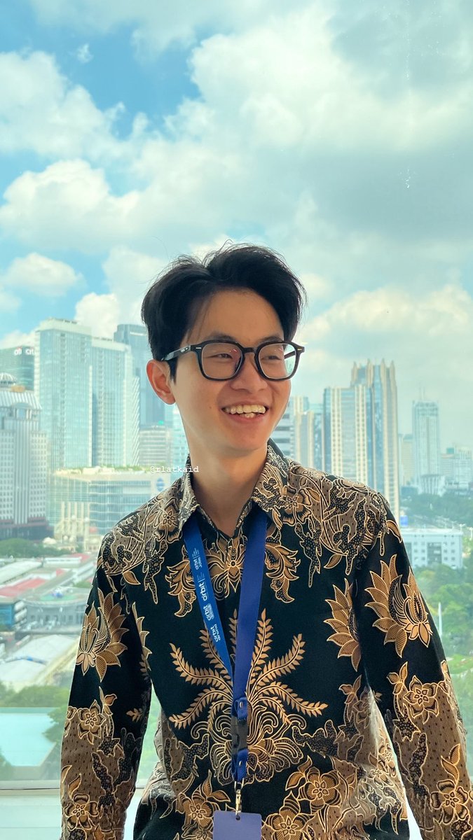 rlatkaid's tweet photo. [FRIENDSHIP APPLICATION]

Name : Lin / Adee
Age : 17 + 7
Occupation : PENGACARA 
Domicile : BBT
Zodiac : Gemini
Height : 173cm
Hobby : Padel + Tidur + Dengar Lagu
Fun fact : selalu di miripin dengan sutsujin (padahal gak ada mirip2nya) https://t.co/3gsvVQKkBq
