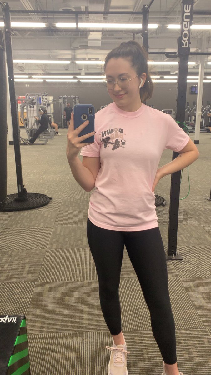RaeHeartstone's tweet photo. I don’t post here anymore but for anybody who cares I’ve been on a gym journey. I feel so much better both physically and mentally. If you wanna keep up with me my insta is rcrevison. I’m much more active there these days. 
Love you my Twitter pals https://t.co/QW7xIx2aYE