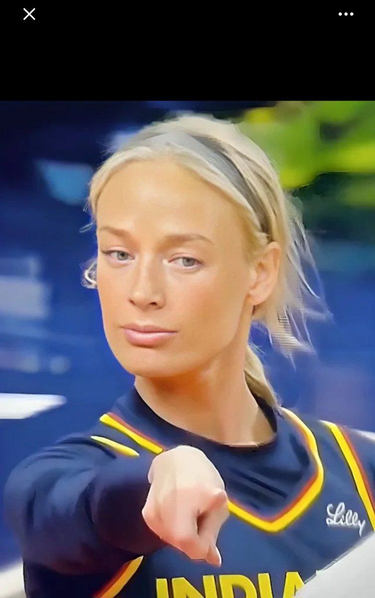 Jen80704357's tweet photo. Je déclare déjà que cette femme est la femme de l'année 2026.

Mes dames, soyez fortes et fières comme elle.! https://t.co/tVVuRVcAbQ