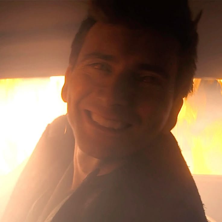_drlecter's tweet photo. smiling crowley means so much to me actually https://t.co/QxDwnx6JyD