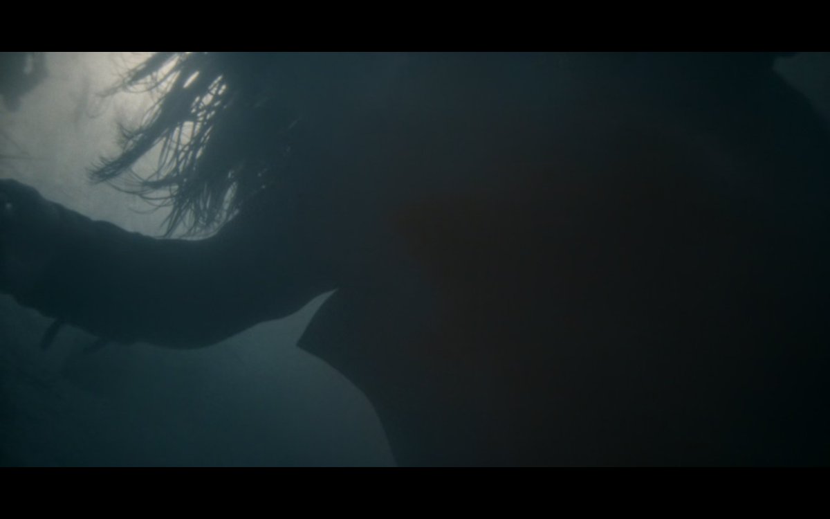 ShatteredXLV's tweet photo. Mentally, I'm still here - Clare Kilner using a mist of blood in the opening and a puddle of blood in the ending of the episode is so visually cyclical and fucking INCREDIBLE thematically man

She needs statues built in her honor, I'm so serious https://t.co/vlQDpaphPK