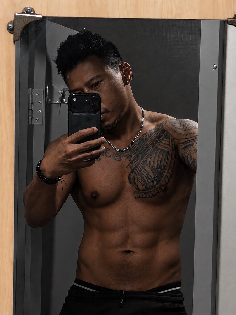 BlackObsidian__'s tweet photo. morning!! #AsianGay
#AsianMuscle
#GayMuscle
#GayFitness
#MuscleGay
#AsianFitness
#MuscleModel
#FitGay
#GayBody
#GymGay
#AsianHunk
#GayMen
#MuscleLife
#FitnessMotivation
#GymLife
#MensPhysique 
#FitAsian
#MuscularMen
#GayInstagram
#GayPride
#LGBTQ
#Instagay
#ShirtlessMen https://t.co/8WUxG1iJGb