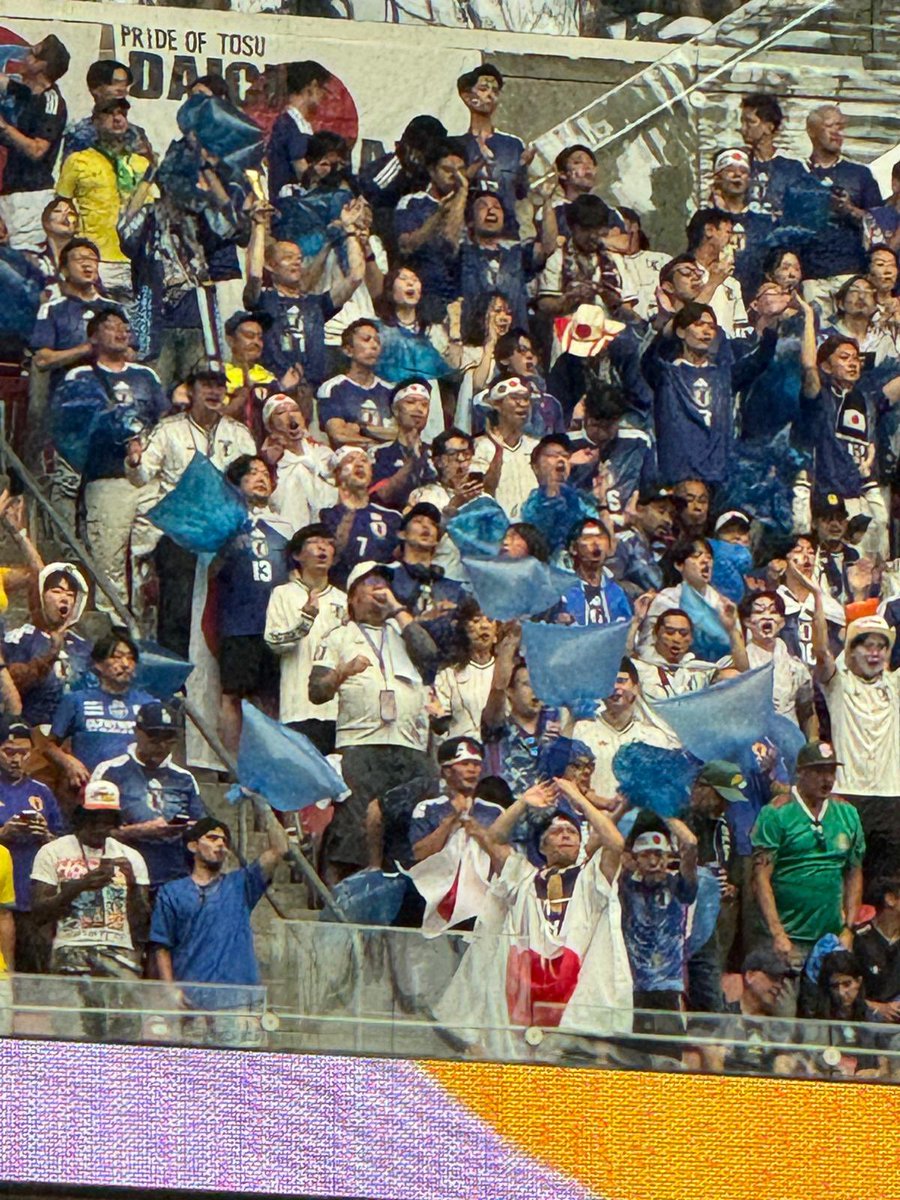 Soccerphile's tweet photo. #日本代表 ＃サムライブルー　＃ブラジル  ＃田中碧　World Cup Round of 32 game https://t.co/3odjmiGYzl