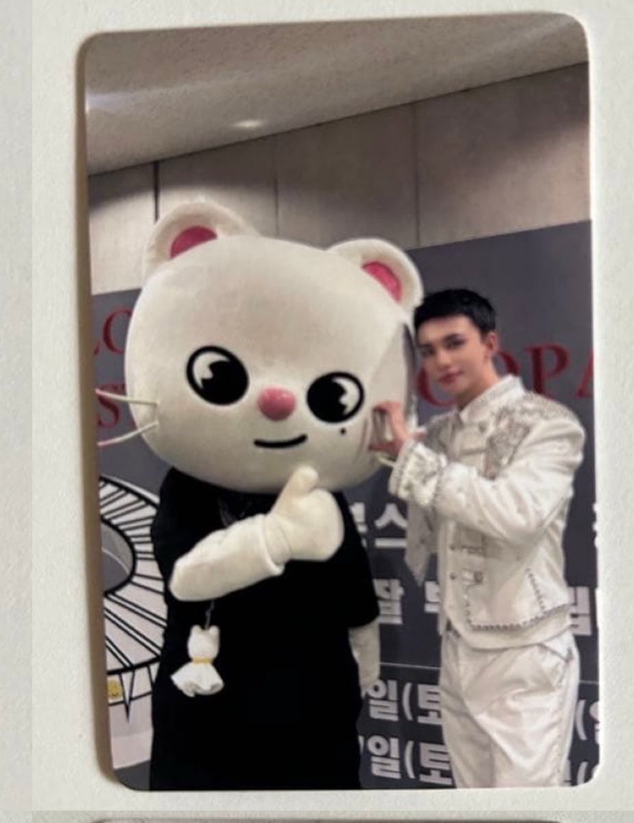 zuzuforhyune's tweet photo. my favourite buddies https://t.co/BG7jVybvBo