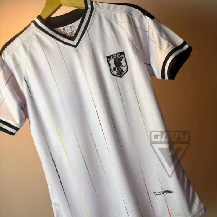 shiftinghour's tweet photo. gugurnya japan sama jerman di 32 besar bisa jadi kemungkinan harga jerseynya juga bakal turun nih

cek berkala jersey di link ini

japan 
https://t.co/ZxwMAT6atO

jerman
https://t.co/ZxwMAT6atO https://t.co/3MZv94umEq