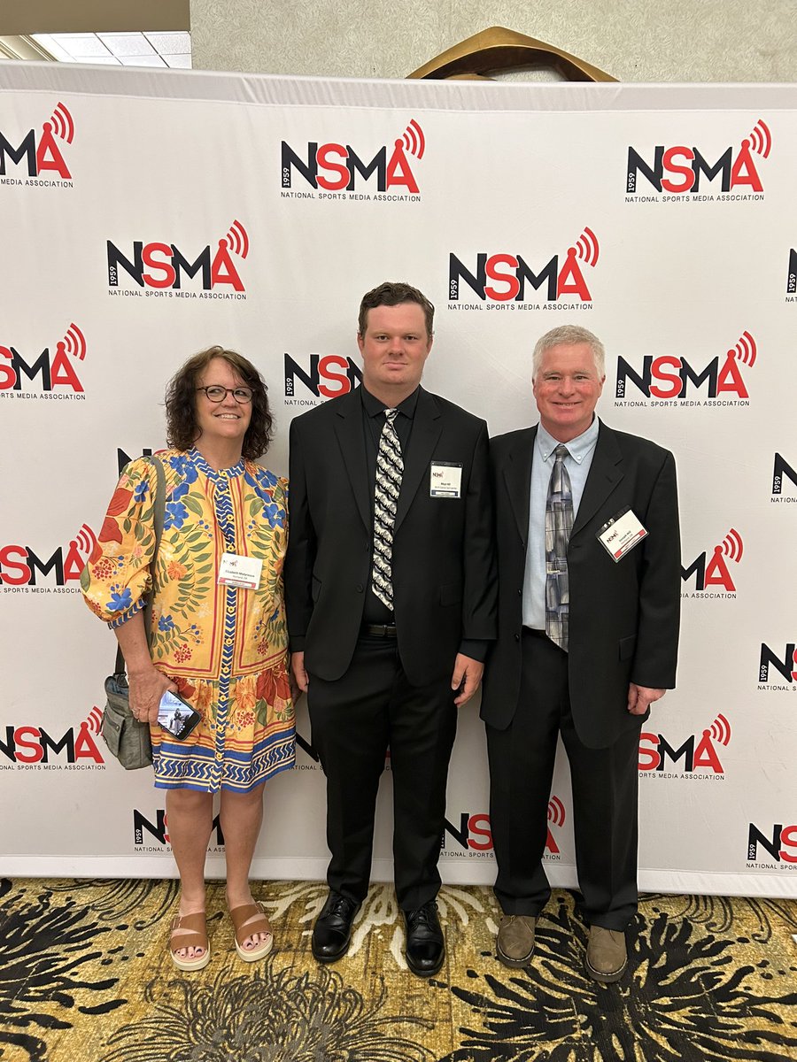 mojohill22's tweet photo. Took a little drive from North Dakota to North Carolina to receive my state sportswriter award from the @NSMASportsMedia.

Very cool to have the legendary @wojespn presenting the awards and so many other greats in attendance.

I’m extra hungry to get back to Devils Lake now. https://t.co/VKWE1lEn3r
