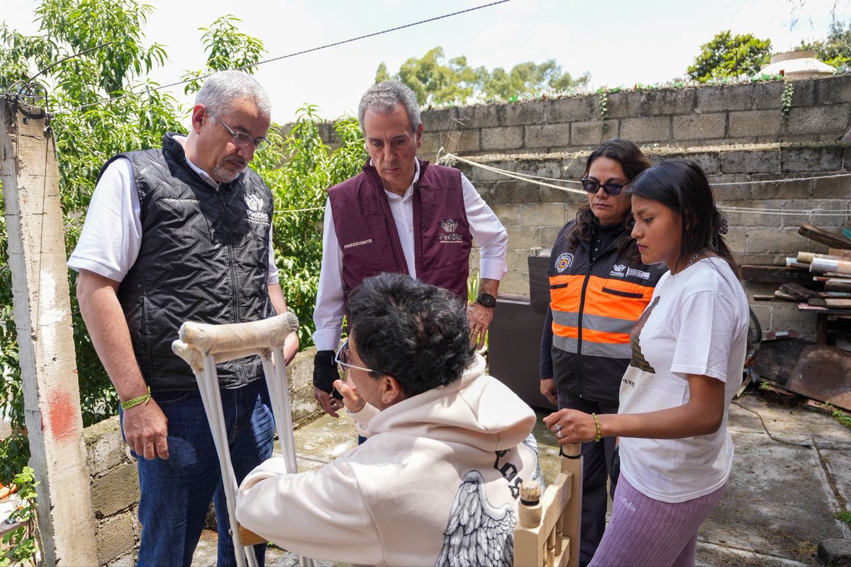 pepechedrauimx's tweet photo. Tal como lo acordamos por la mañana durante mi visita a las zonas afectadas por la lluvia, ya comenzó a llegar la ayuda directa a las familias que más lo necesitan.

Cuentan conmigo y con todo el Gobierno de la Ciudad, ante esta difícil situación. No están solos. https://t.co/nLjY85yLSt